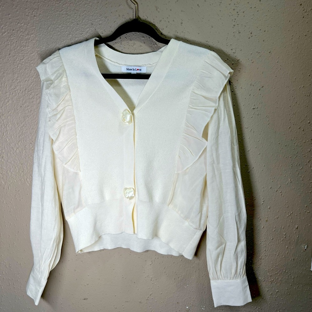More in Love Women's Cream Satin Rose Button Ruffle Sleeve Sweater; M
